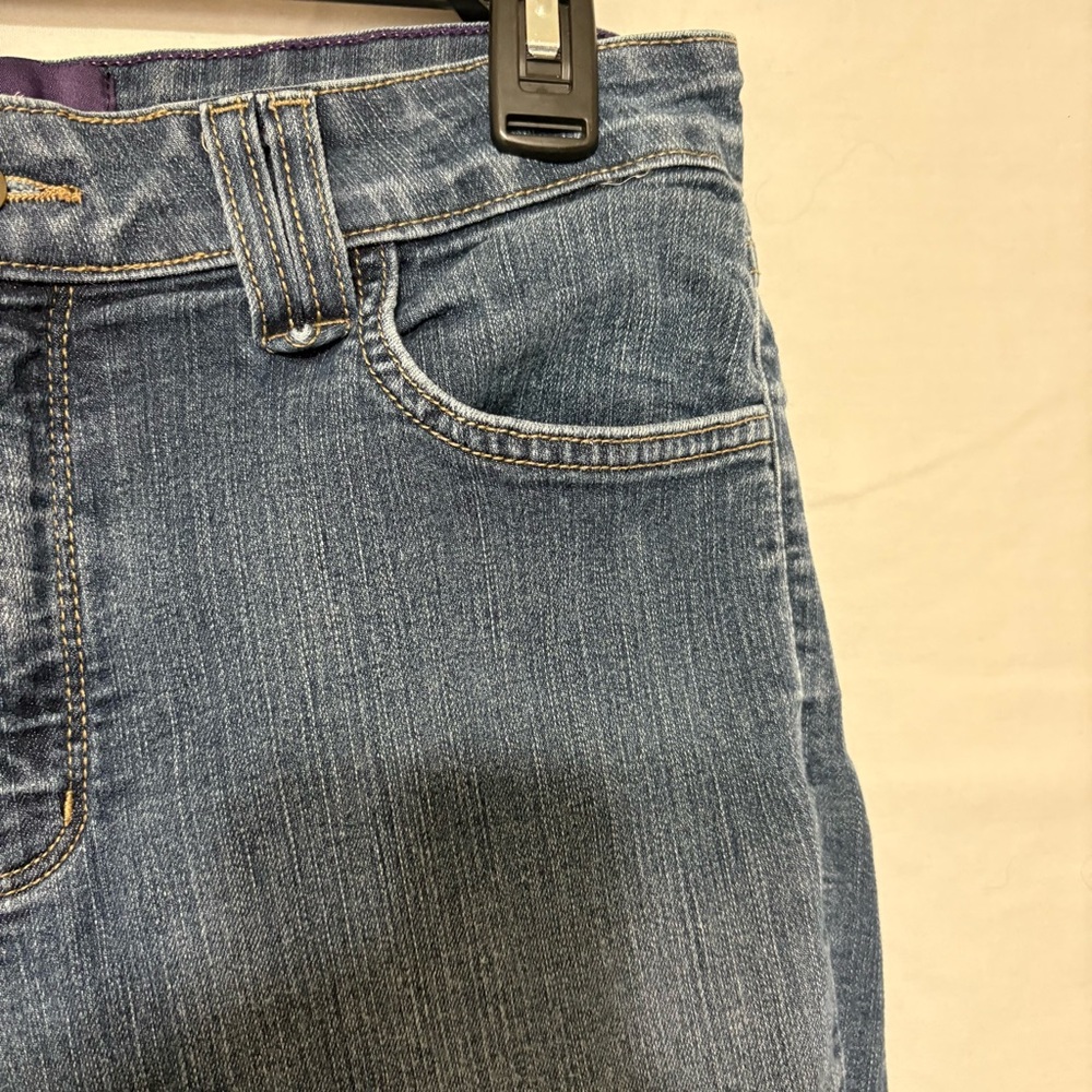NYDJ women's denim jeans in a dark wash - Picture 4 of 10